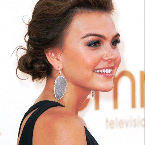 Aimee Teegarden Simple Casual Messy Updo