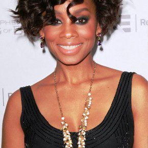 Anika Noni Rose Curly Bob Hairstyle