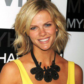 Brooklyn Decker Short Choppy Bob Hairstyle