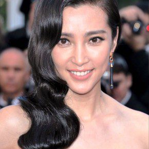 Chinese Long Wavy Black Hairstyle