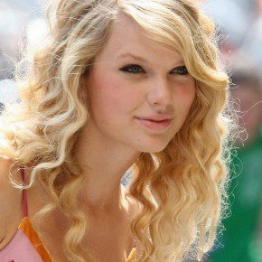 Curly Hairstyles Taylor Swift