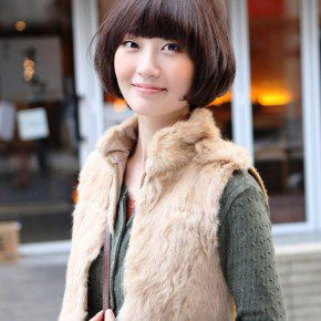 Cute Short Bob Hairstyle With Bangs