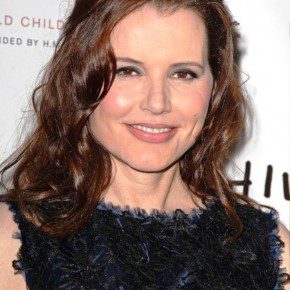 Geena Davis Long Wavy Hairstyles For Womebn Over 50