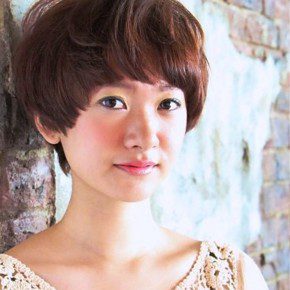 Japanese Short Haircut With Bangs