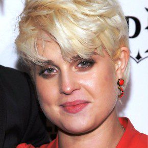 Kelly Osbourne Short Blonde Pixie Haircut