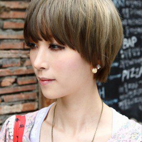 Layered Trendy Short Haircut With Bagns