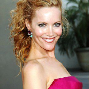 Leslie Mann Half Up Half Down Wedding Hair