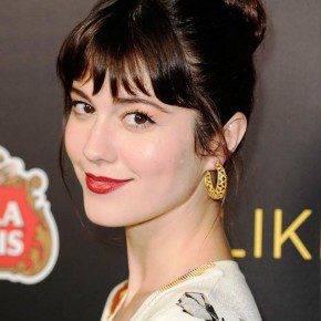 Mary Elizabeth Winstead Cute Bun Updo Hairstyles