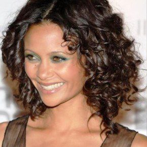 Medium Curly Hairstyles For Cute Girls