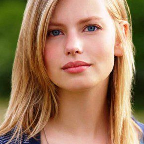 Medium Long Hairstyles For Girls