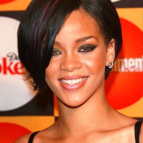 Rihanna Short Hairstyle With Streaks