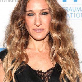 Sarah Jessica Parker Long Curly Hairstyle