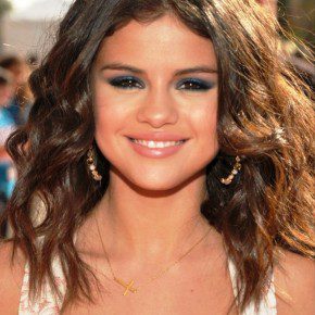 Selena Gomez Long Wavy Curly Hairstyle