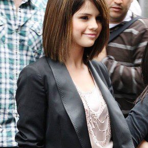 Selena Gomez Short Bob Hair Styles