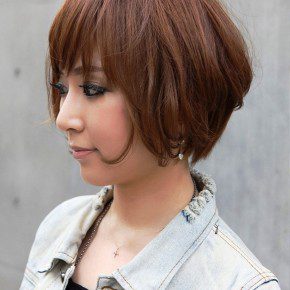 Side View Of Trendy Short Haircut For Women