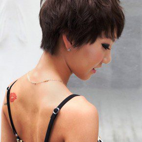 Trendy Feminine Short Haircut For Women