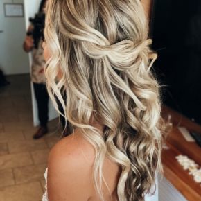 curly hairstyles for wedding guests