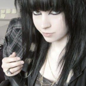 emo hairstyles for girls bangs