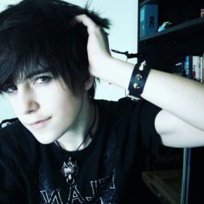 emo hairstyles for teen boys