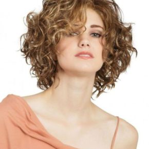 short curly hairstyles brown hair