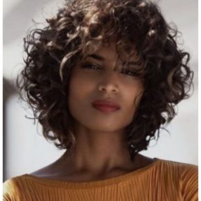 short curly hairstyles 2021