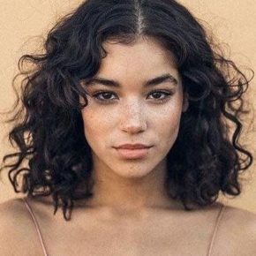 shoulder length short curly hairstyles