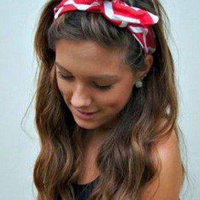 summer hairstyle with bandana