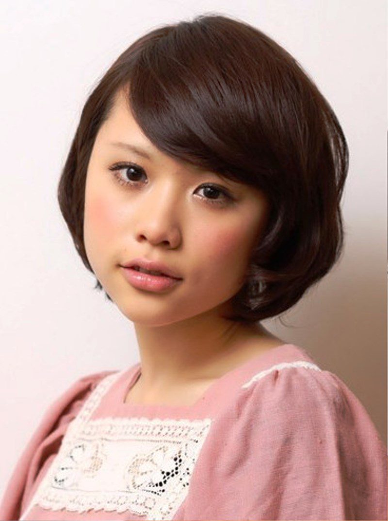 Pictures of Classic Asian Hairstyle